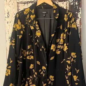 Torrid women’s size 2 Plus size Floral long duster Blazer.